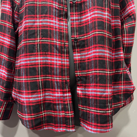 𐙚⋆˚✿˖° Casa Cabana Red and Black Plaid Shirt 𐙚⋆˚✿˖° - Picture 5 of 8